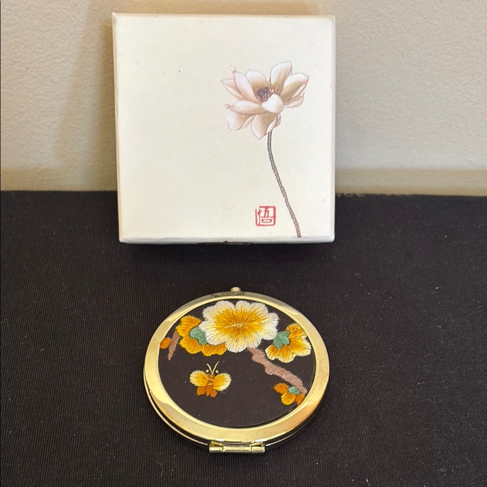 Lovely Embroidered Floral Butterfly Compact Mirror Gold Tone Yellow Green Brown